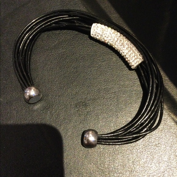 Black Leather Bracelet with Swarovski Crystals - Picture 4 of 7